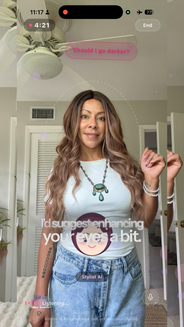 LiveStylist preview after enhancing the eyes — visible result